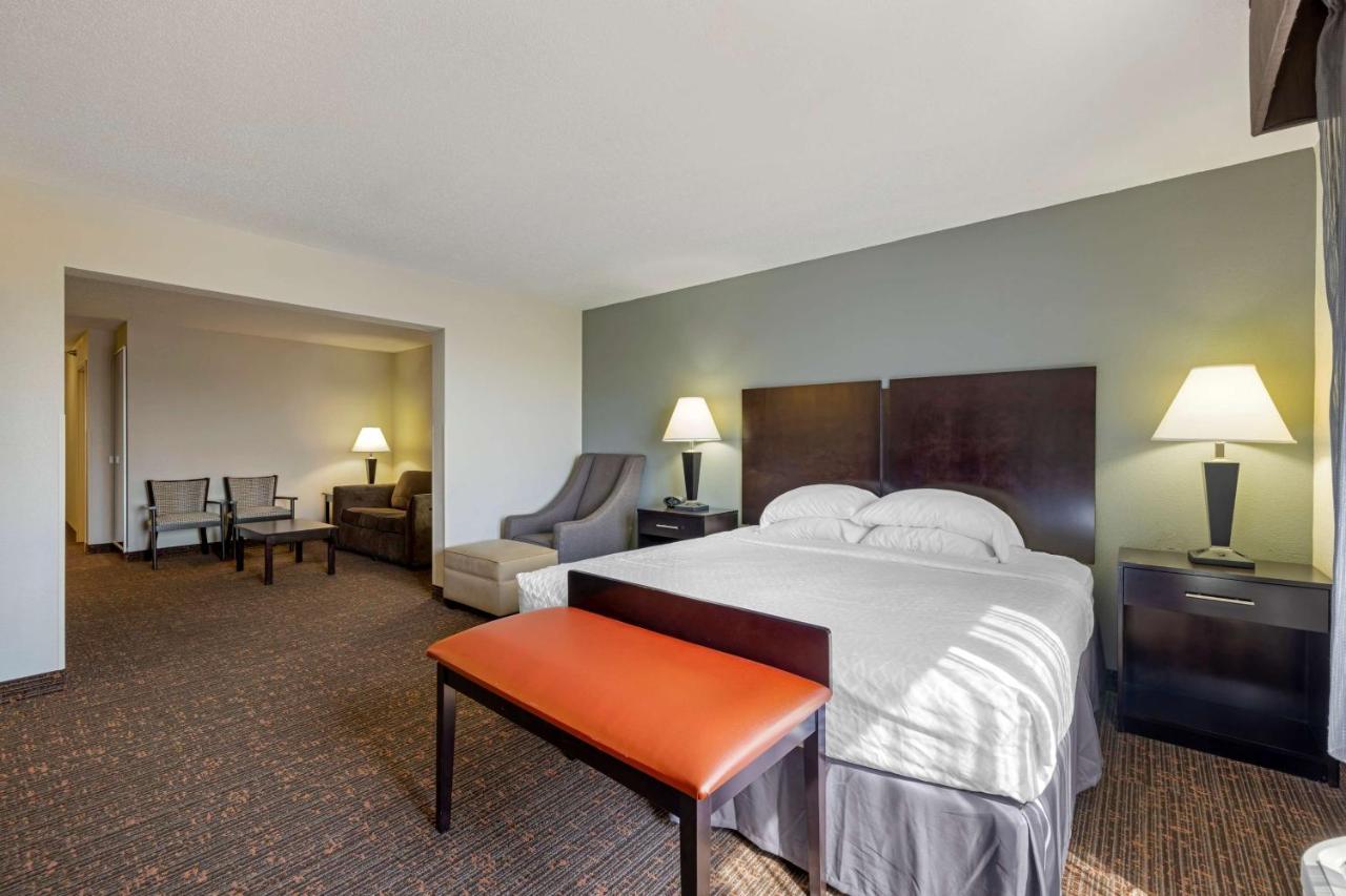 Best Western Plus Omaha Airport Inn Carter Lake Eksteriør billede