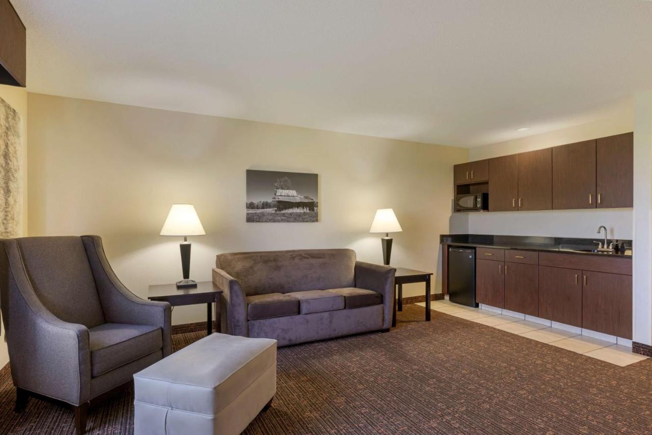 Best Western Plus Omaha Airport Inn Carter Lake Eksteriør billede