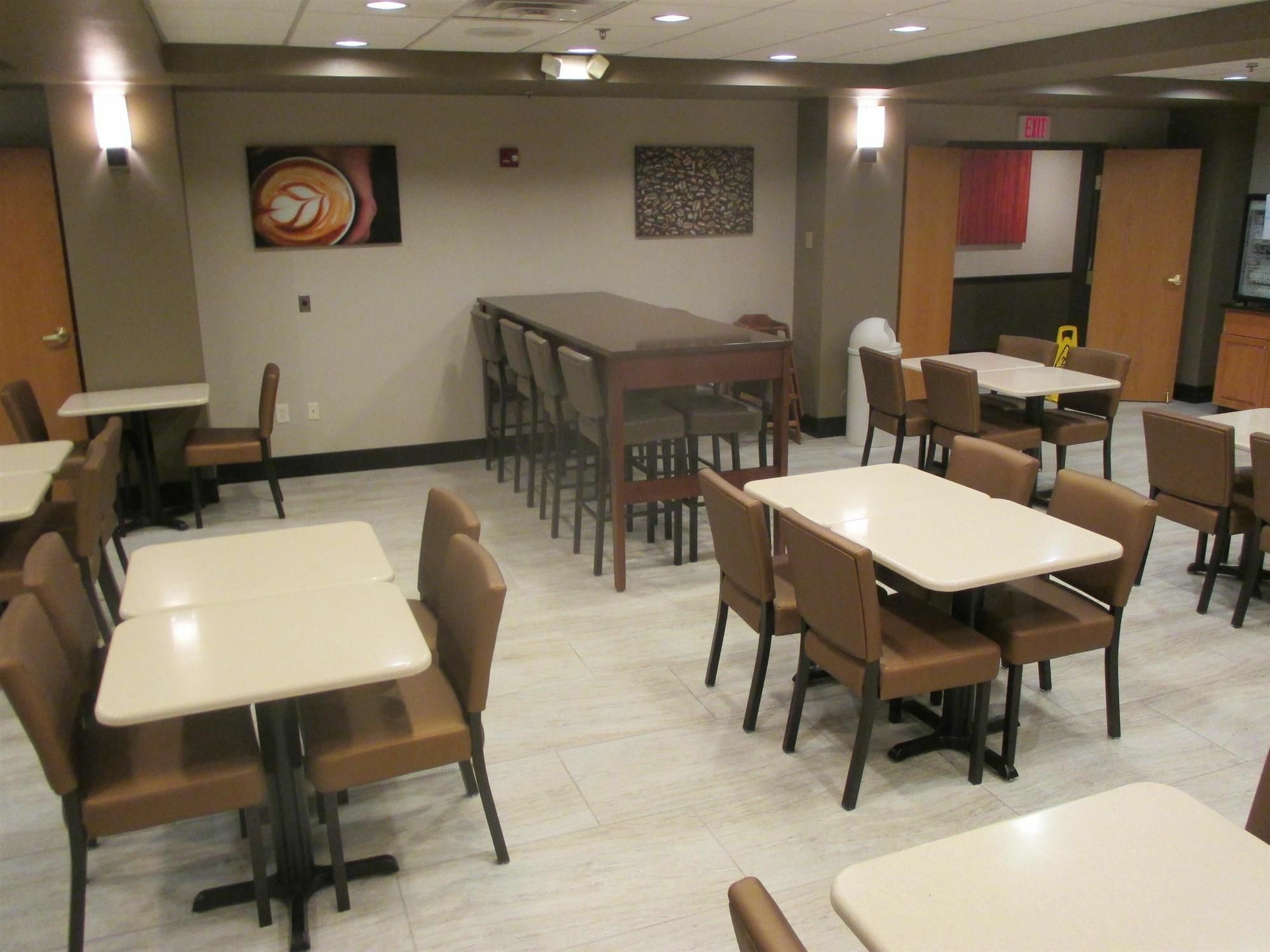 Best Western Plus Omaha Airport Inn Carter Lake Eksteriør billede