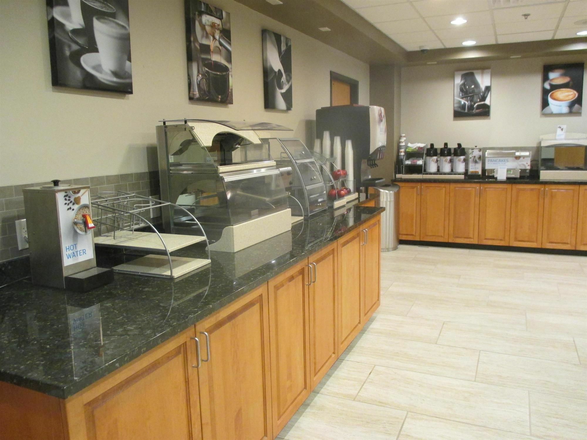 Best Western Plus Omaha Airport Inn Carter Lake Eksteriør billede